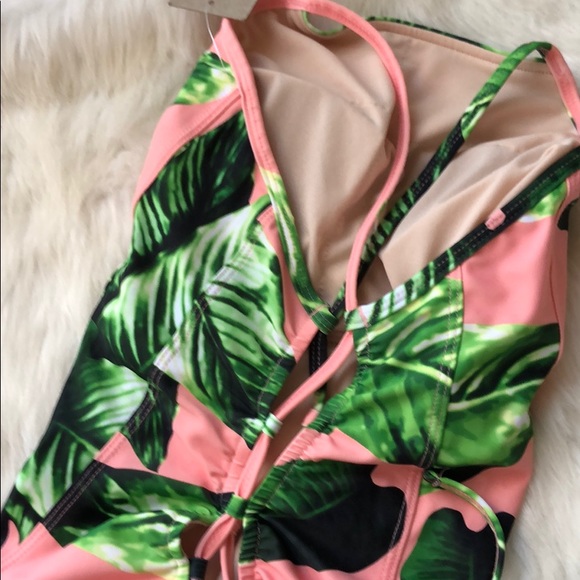 Albion Fit Waikiki One Piece Swimsuit Bikini XS - Picture 10 of 10